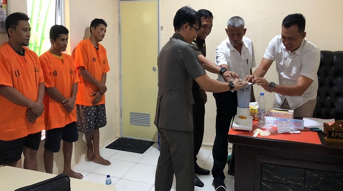 Hakim Pengadilan Negeri Bangkinang Menghadiri Undangan Pemusnahan Barang Bukti Di Polres Kampar